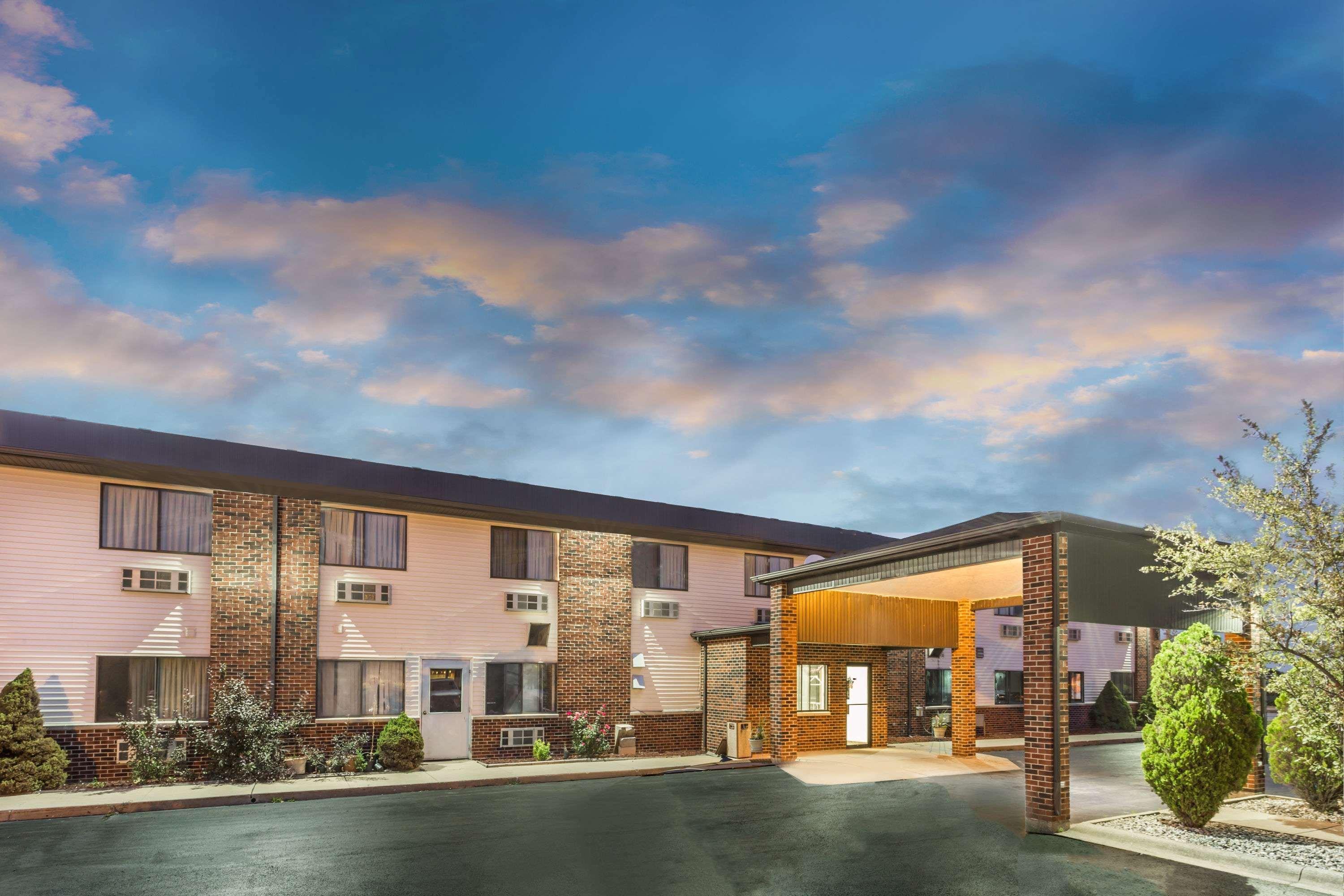 Super 8 By Wyndham Bourbonnais/Kankakee Area Kültér fotó