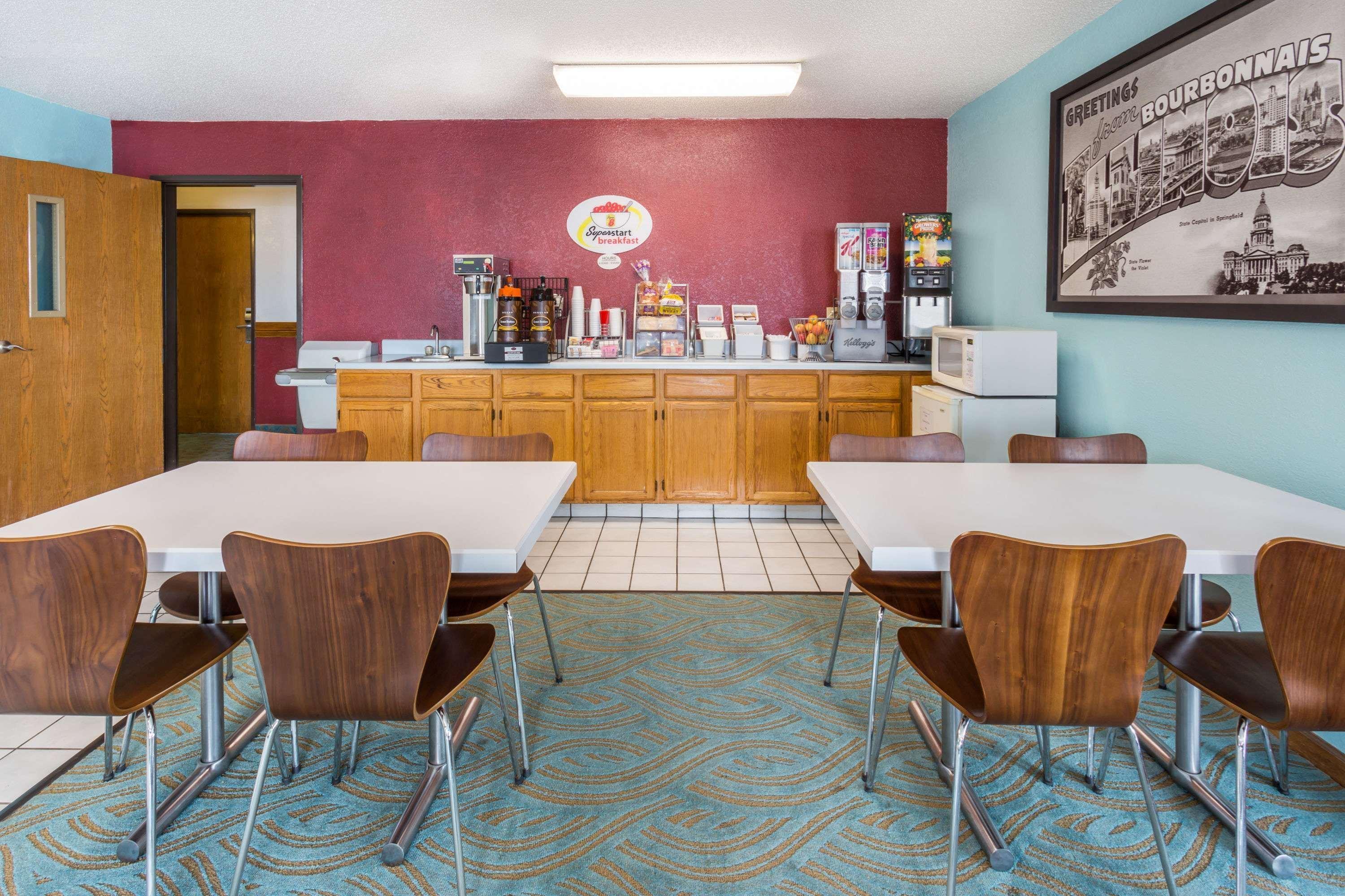 Super 8 By Wyndham Bourbonnais/Kankakee Area Kültér fotó